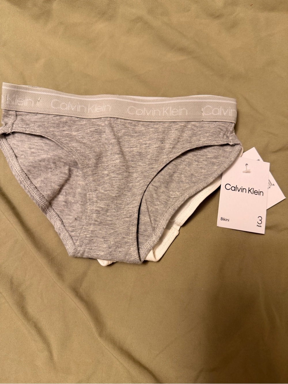 Calvin Klein Women’s Underwear Panties Bikini 3 Pack Small Gray White Black NWT